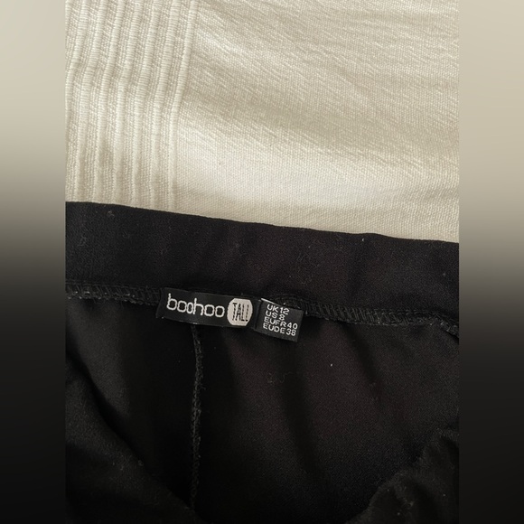 Black Tall Boohoo Pants Size 8 - Picture 2 of 2